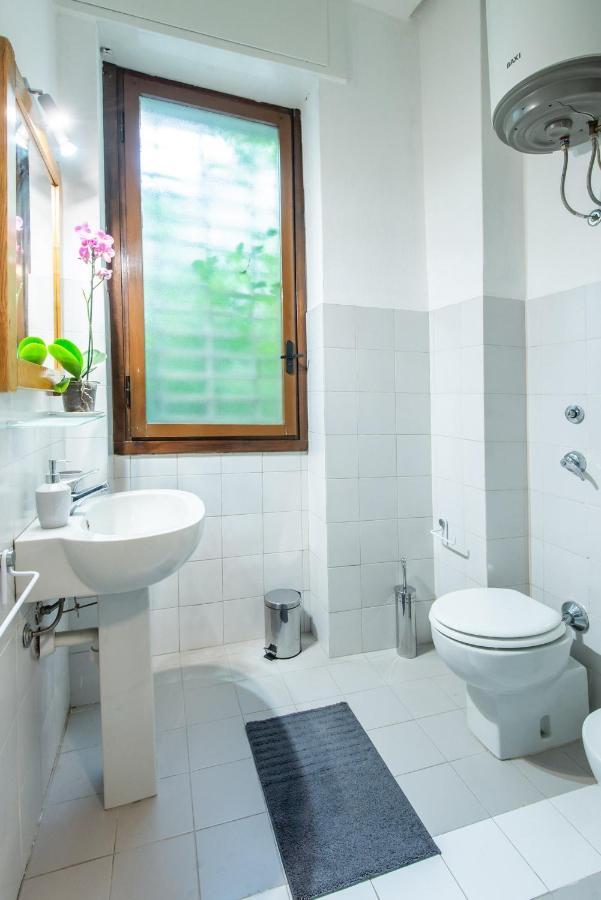 Central Guest House Мілан Екстер'єр фото